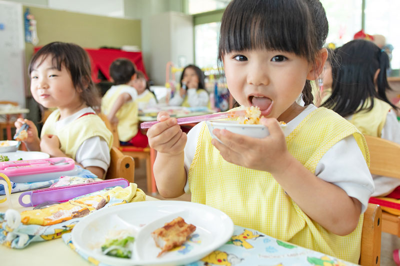 給食